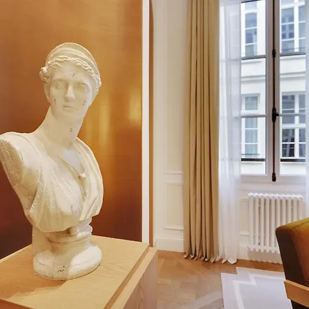 Thelander - Serviced In Louvre Lejlighed *