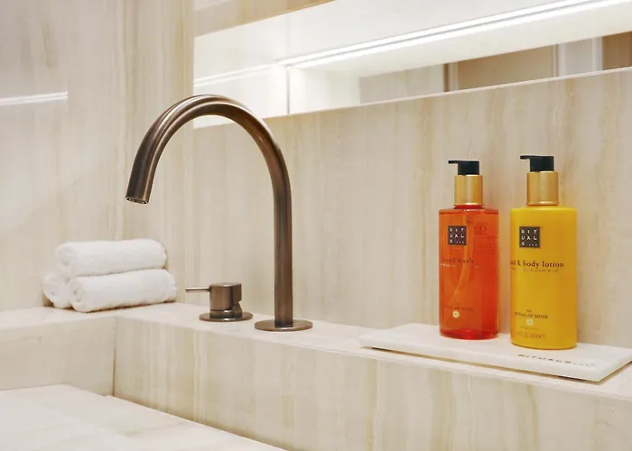 Thelander - Serviced In Louvre Paris