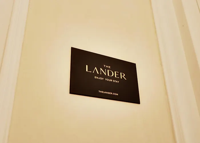 Thelander - Serviced In Louvre Apartamento