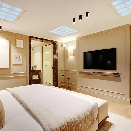 Thelander - Serviced In Louvre Apartman