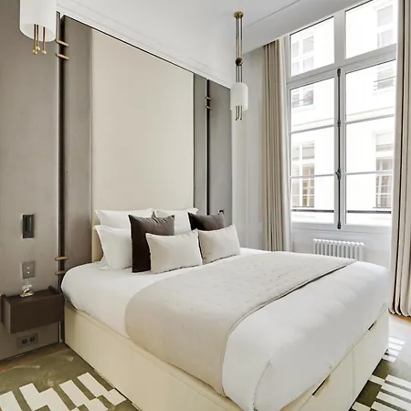 Thelander - Serviced In Louvre Apartman *